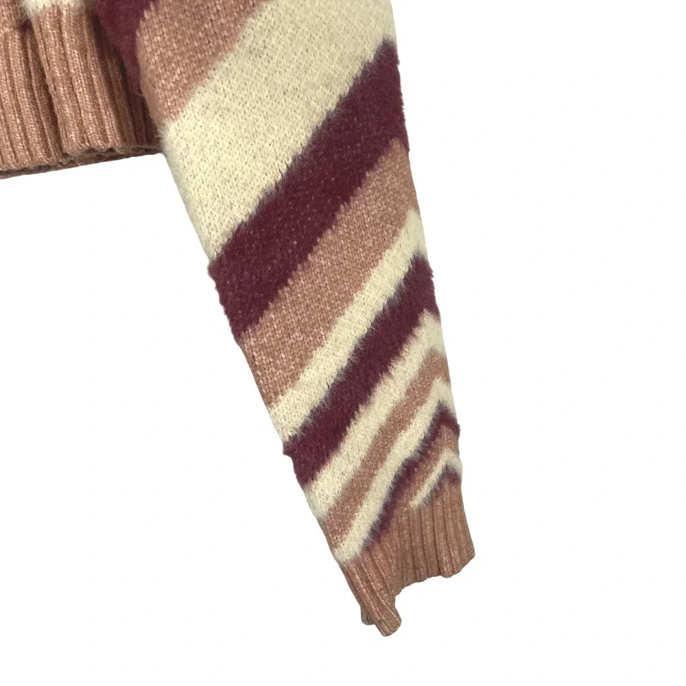 LA Hearts Cropped Cardigan Sweater Brown Beige Red Heart Illusion Pattern‎ S